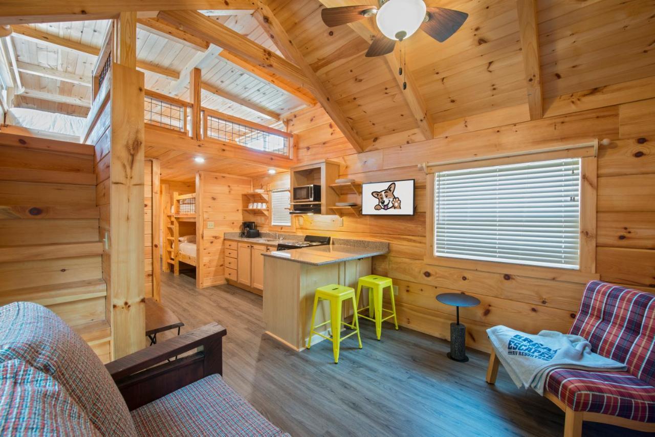Parque de Campismo Great Escapes Rv College Station Bryan