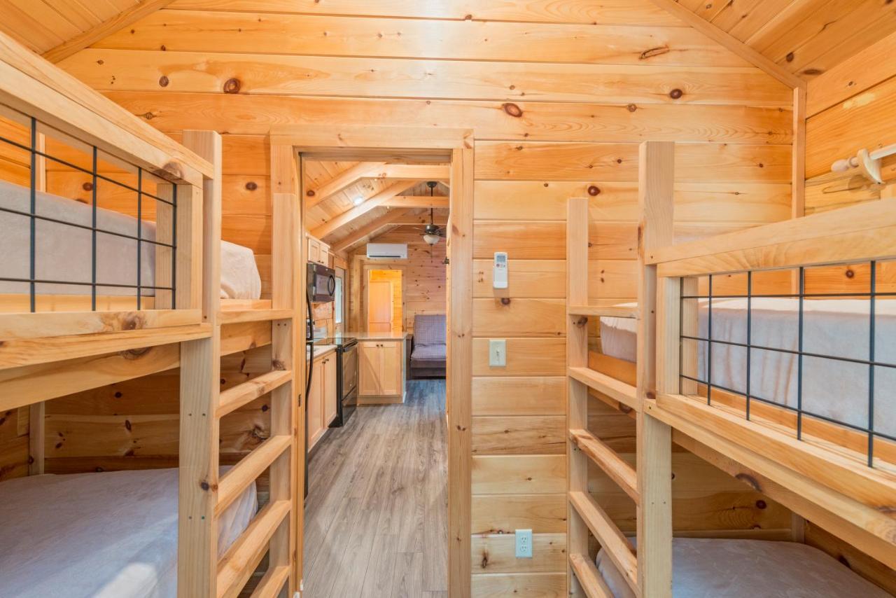 Great Escapes Rv College Station Parque de Campismo *