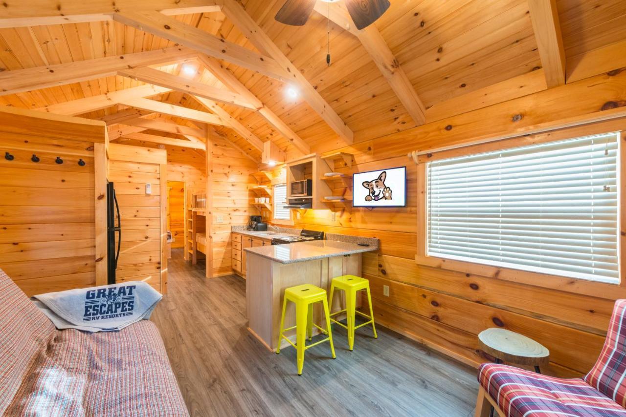 Parque de Campismo Great Escapes Rv College Station