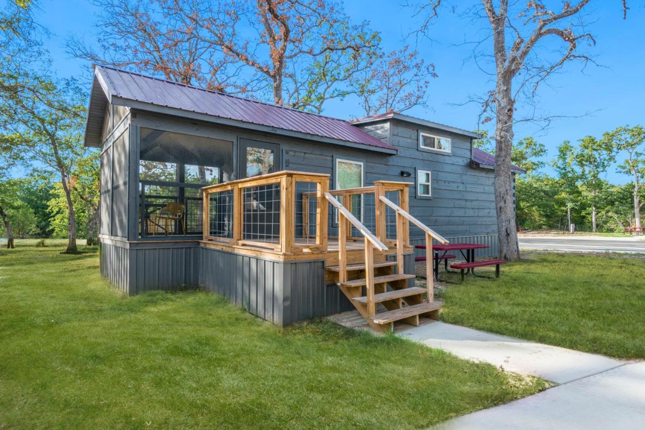 Parque de Campismo Great Escapes Rv College Station *