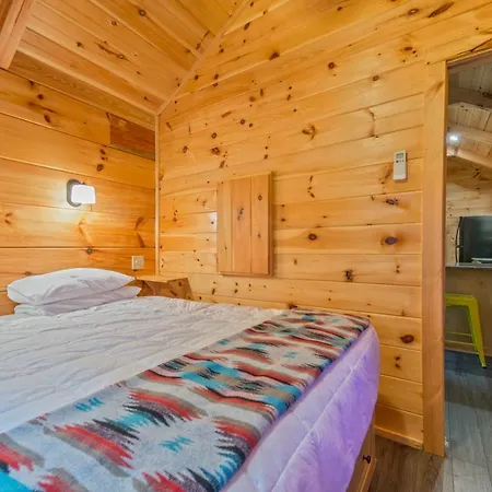Great Escapes Rv Resort Bryan College Station Esterno foto