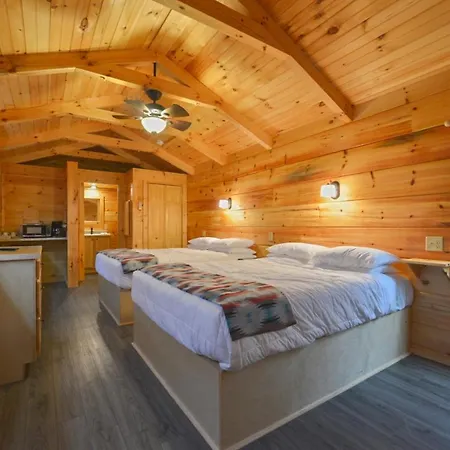 Great Escapes Rv Resort Bryan College Station Esterno foto